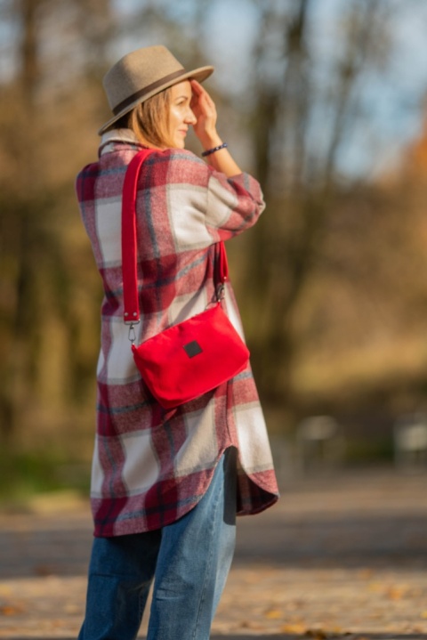 Torebka listonoszka red lipstick MINI